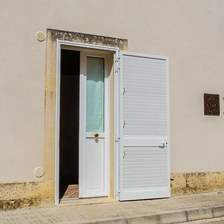 Salento Ada's House Panzió