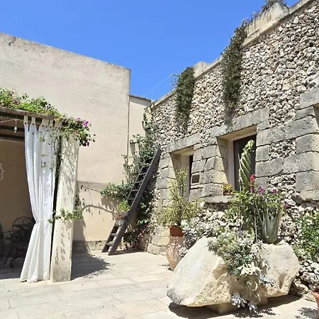 Salento Ada's House Bed & Breakfast *