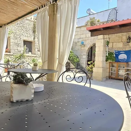 Salento Ada's House Bed & Breakfast *