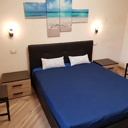 Salento Ada's House Couette-café 3*