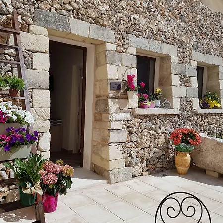 Bed & Breakfast Salento Ada's House