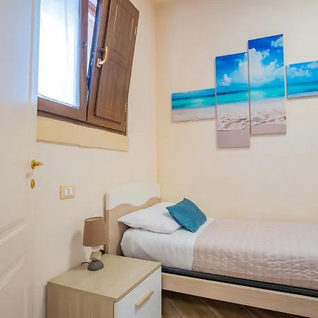 Salento Ada's House Bed & Breakfast 3*